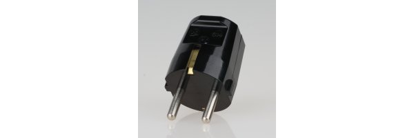 Schutzkontakt-Stecker